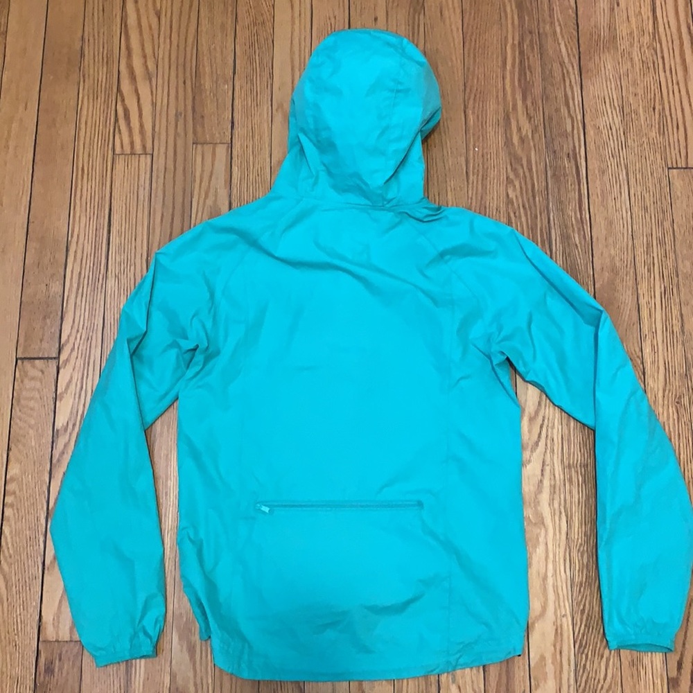 ASICS wind breaker - Picture 2 of 4